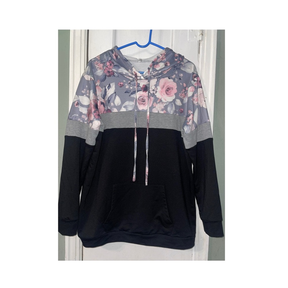 Source Unknown Black Hoodie with Gray and Pink Floral Panel